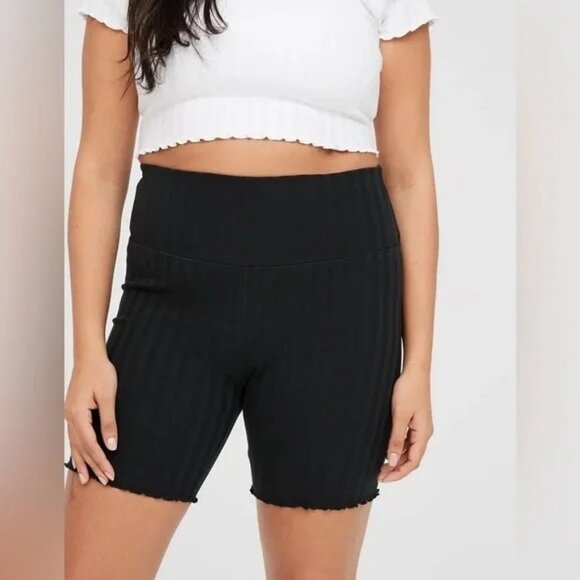 NWT Aerie Offline - Groove Ribbed OG High Rise 7” Bike Shorts in Black medium - Picture 1 of 12